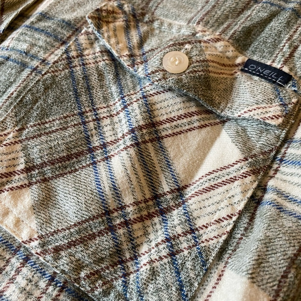 Men’s XL O’Neil flannel button down.